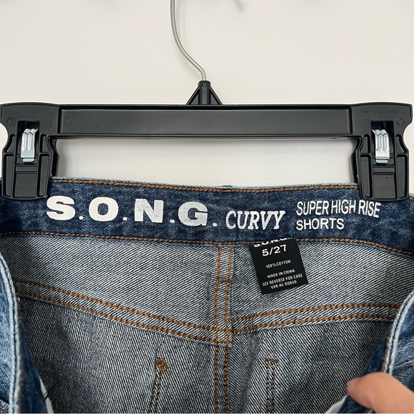 High Rise Ripped Jean Shorts Size 5/27 - Picture 2 of 3